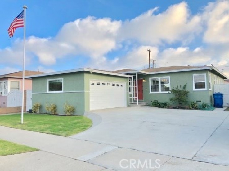 3 Bed Home to Rent in Hawthorne, California