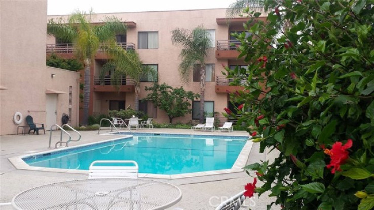 1 Bed Home to Rent in Canoga Park, California