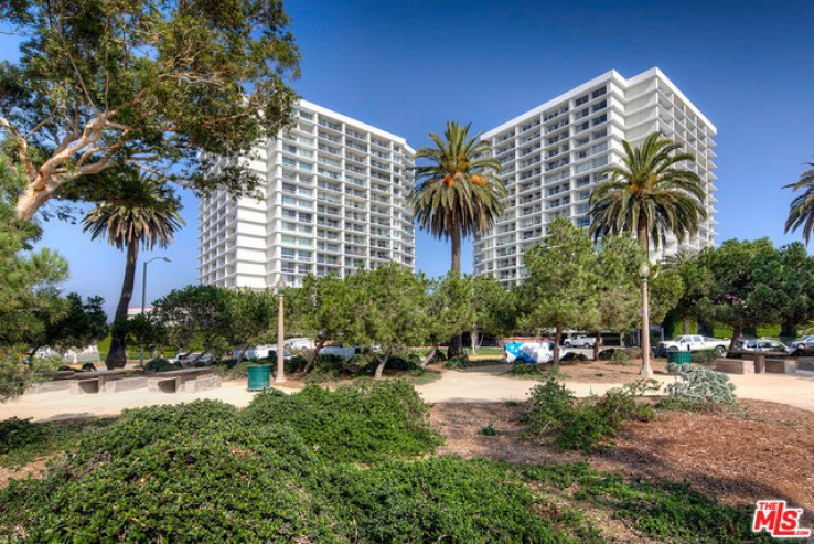 Residential Lease in Santa Monica