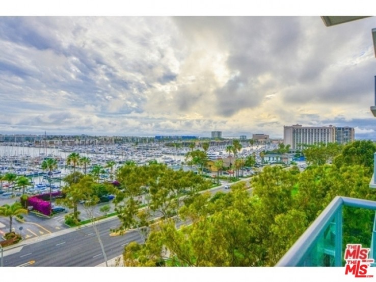 2 Bed Home to Rent in Marina del Rey, California