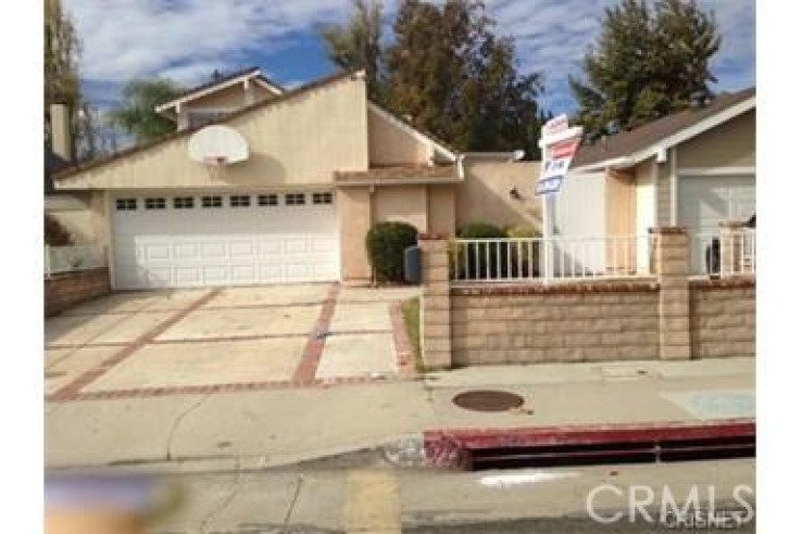 3 Bed Home to Rent in Agoura Hills, California