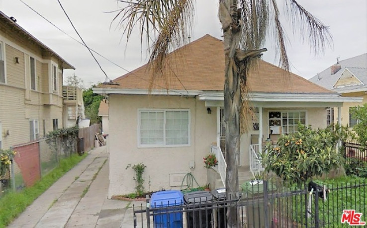 4 Bed Home to Rent in Los Angeles, California