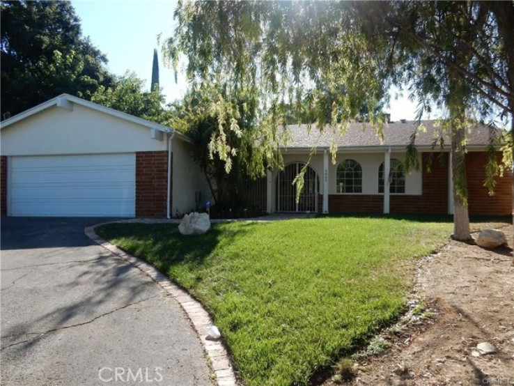 4 Bed Home to Rent in Calabasas, California