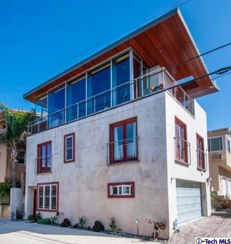 4 Bed Home to Rent in Manhattan Beach, California