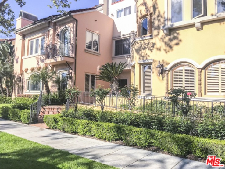 Residential Lease in Beverly Hills