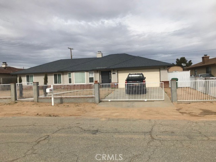 3 Bed Home to Rent in California City, California