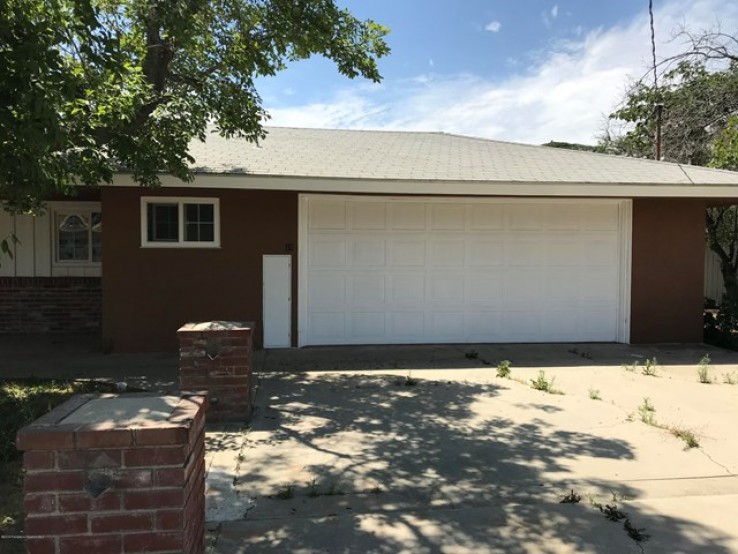 2 Bed Home to Rent in Bakersfield, California