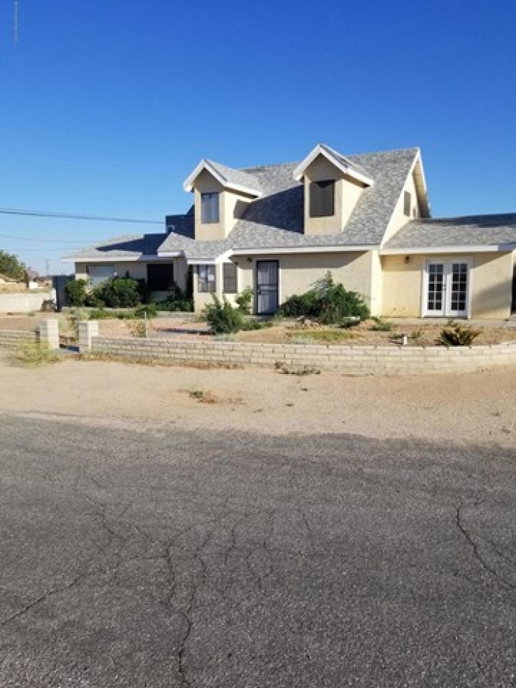 4 Bed Home to Rent in California City, California