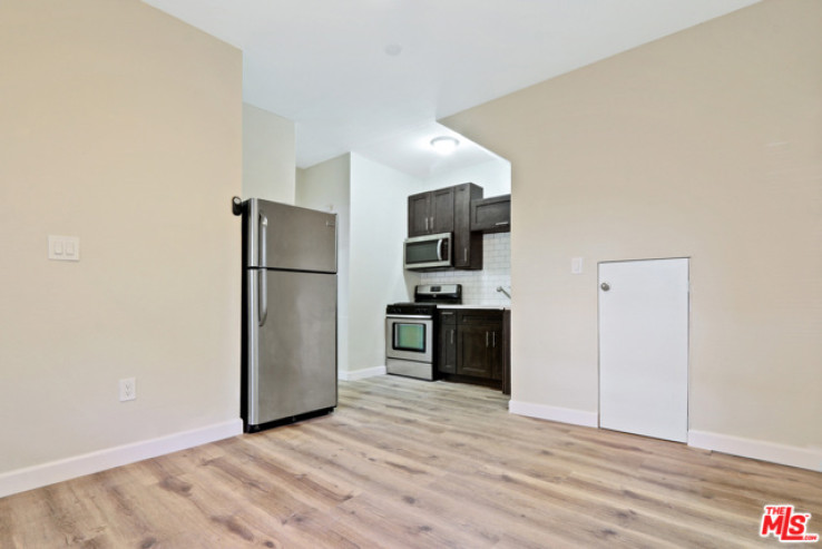 Residential Lease in Silver Lake