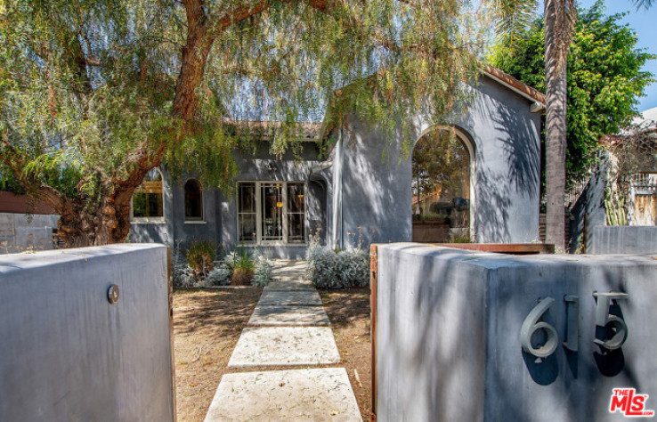 Residential Home in West Hollywood Vicinity