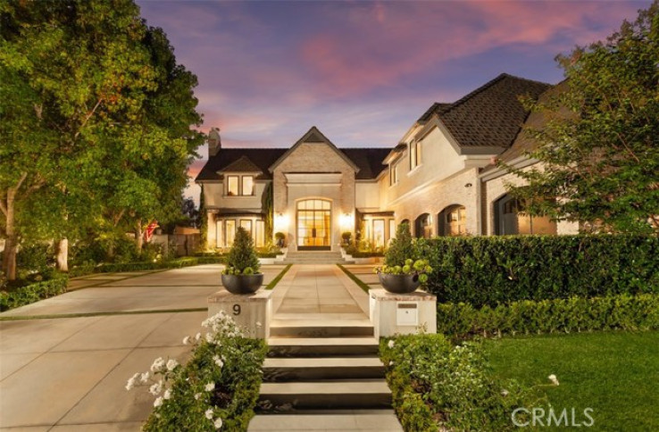 Residential Home in East Bluff - Harbor View