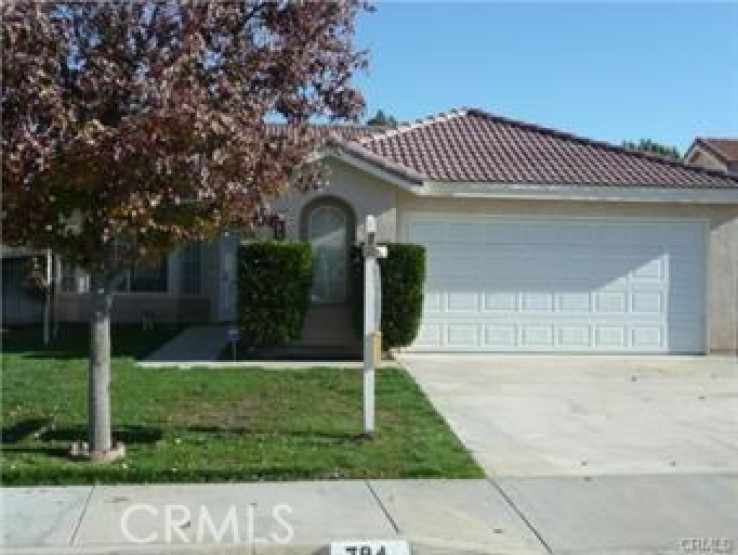 3 Bed Home to Rent in Hemet, California