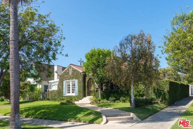 Residential Home in Hancock Park