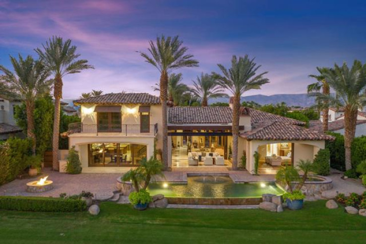 Residential Home in La Quinta South of HWY 111