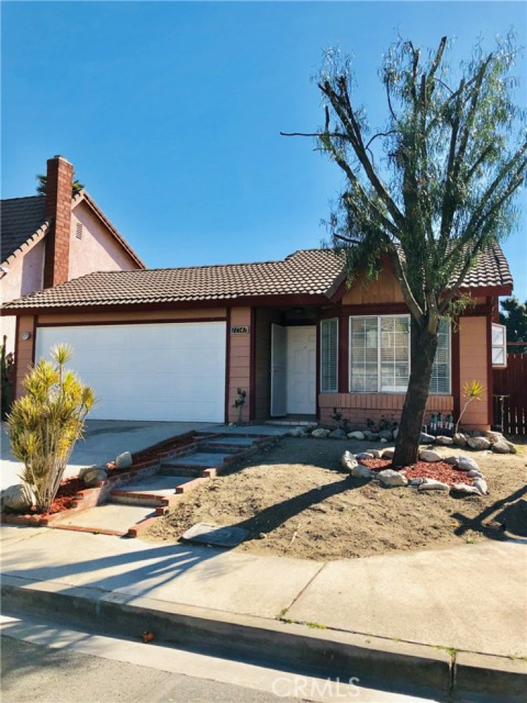 3 Bed Home to Rent in Fontana, California