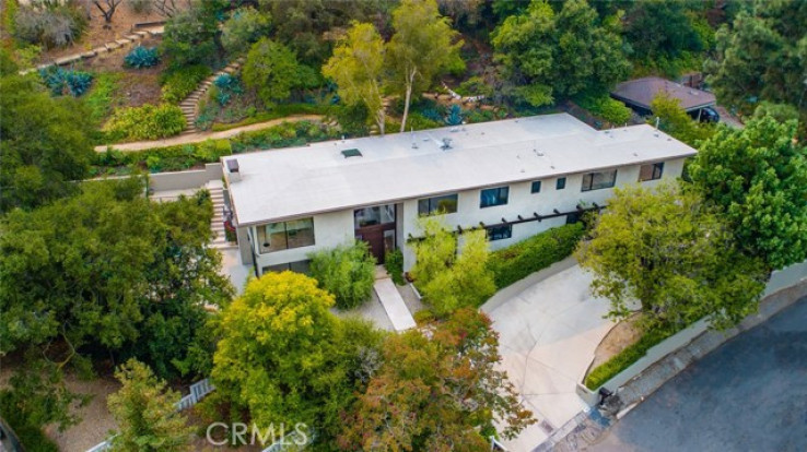 4 Bed Home for Sale in Studio City, California