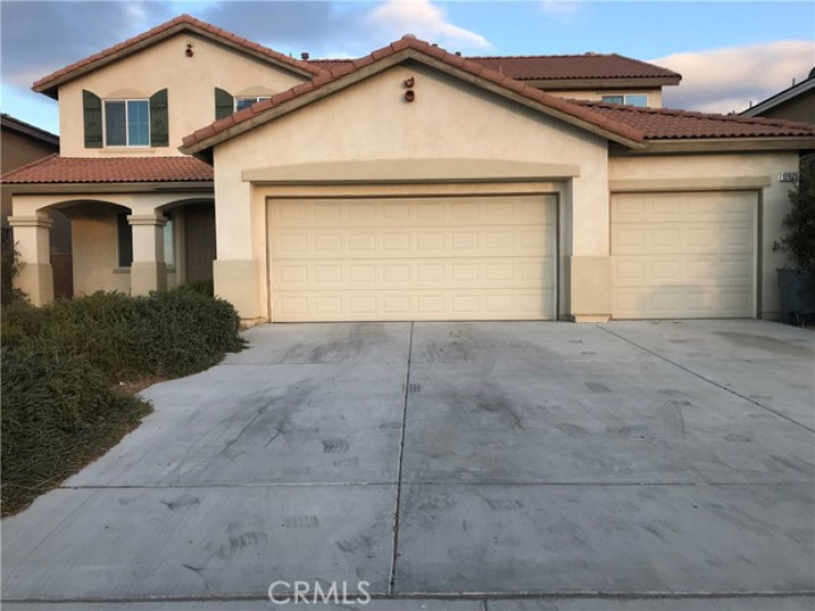 4 Bed Home to Rent in Victorville, California