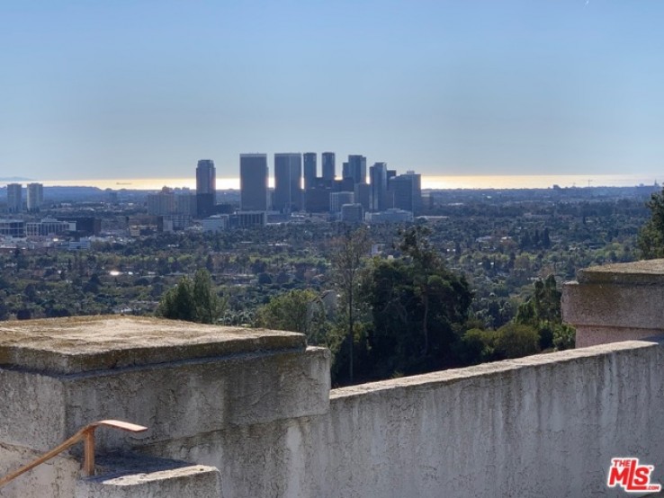 3 Bed Home for Sale in Los Angeles, California