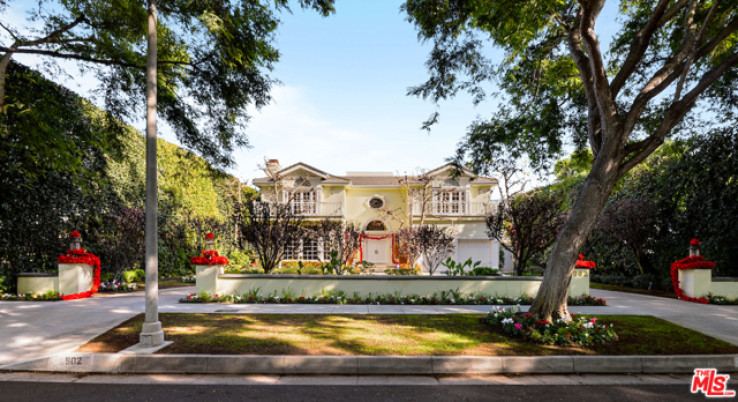 Residential Home in Beverly Hills