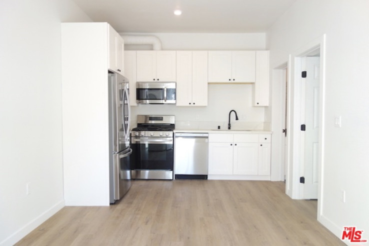 Residential Lease in Silver Lake