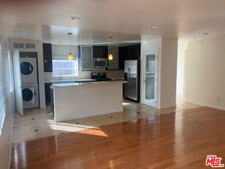 2 Bed Home to Rent in Culver City, California