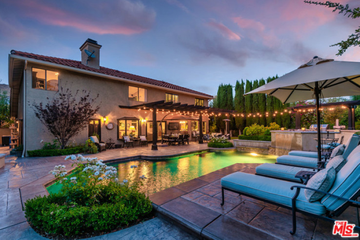 Residential Home in Agoura Hills