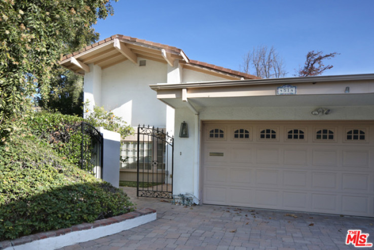 3 Bed Home to Rent in Calabasas, California