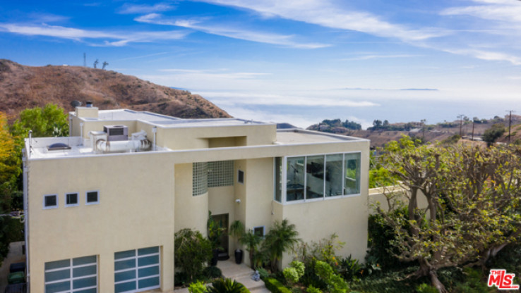 Residential Home in Malibu