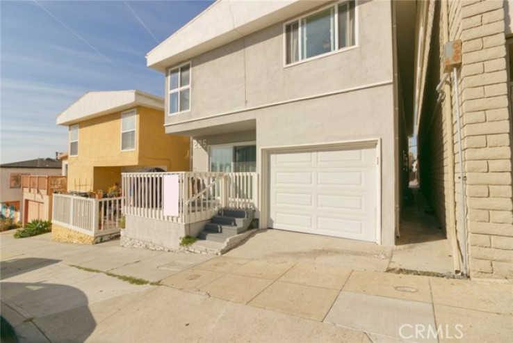 2 Bed Home to Rent in Manhattan Beach, California