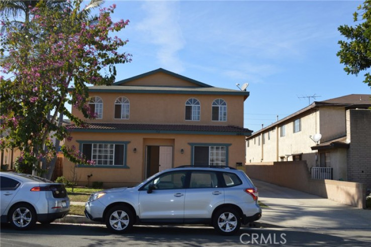 Residential Lease in Central Gardena