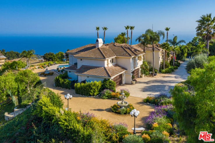 5 Bed Home for Sale in Malibu, California