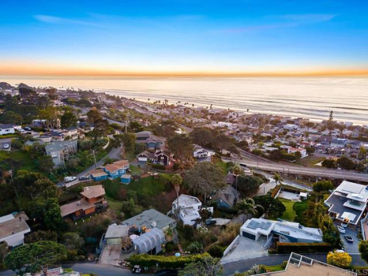 4 Bed Home for Sale in Del Mar, California