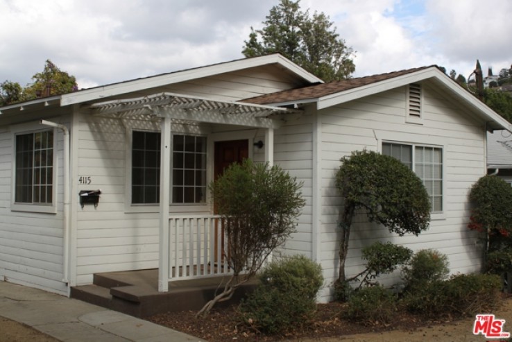 3 Bed Home to Rent in Los Feliz, California