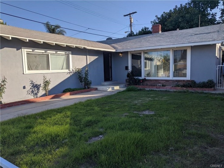 3 Bed Home to Rent in Van Nuys, California