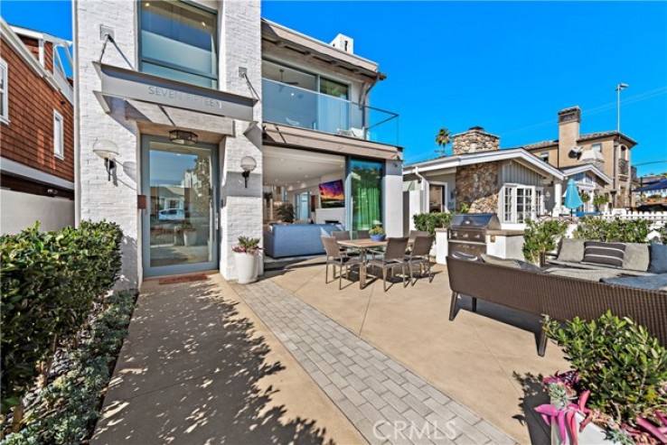 Residential Home in Corona Del Mar - Spyglass