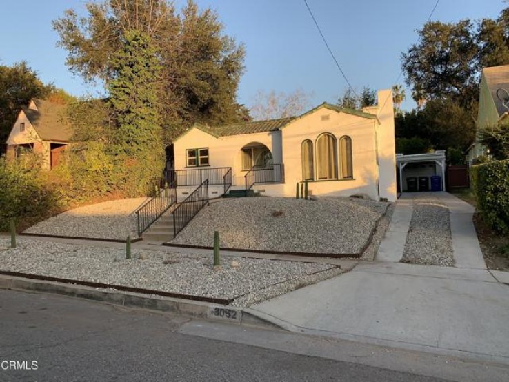 Residential Lease in Altadena