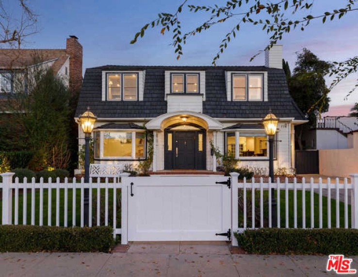 Residential Home in Beverly Hills