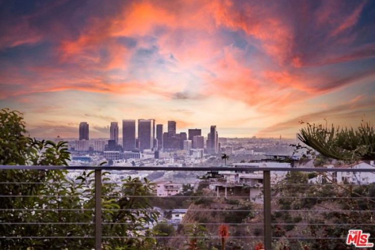 Residential Lease in Sunset Strip - Hollywood Hills West