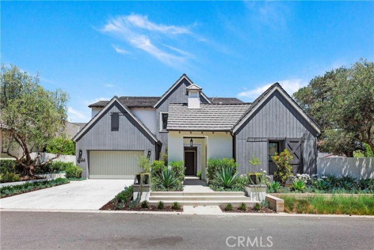 Residential Home in Ortega/Orange County