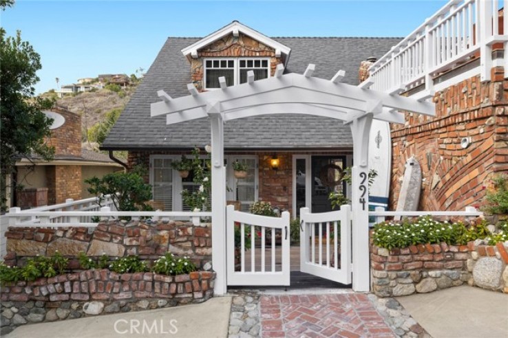 6 Bed Home for Sale in Laguna Beach, California