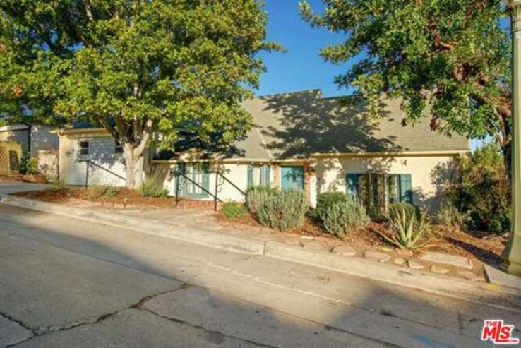 3 Bed Home for Sale in Los Angeles, California