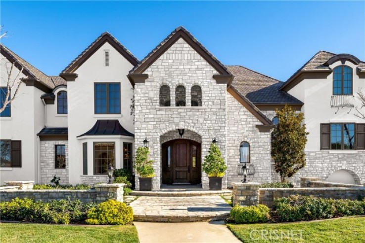 Residential Home in Calabasas