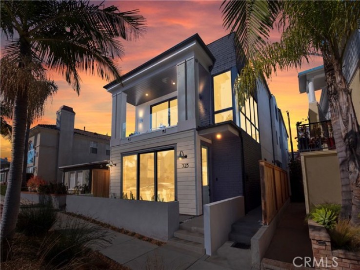 3 Bed Home for Sale in Corona del Mar, California