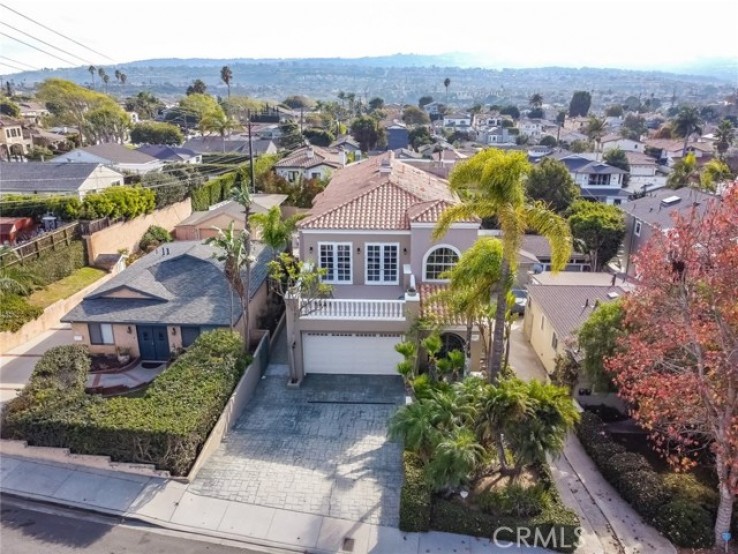 5 Bed Home for Sale in Redondo Beach, California