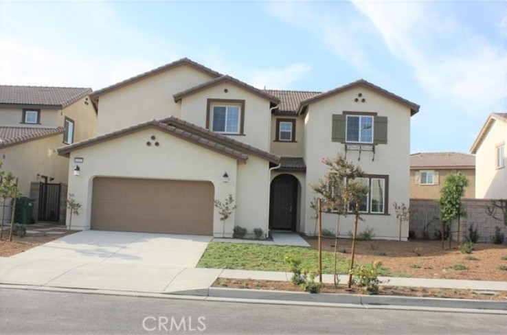 5 Bed Home to Rent in Jurupa Valley, California