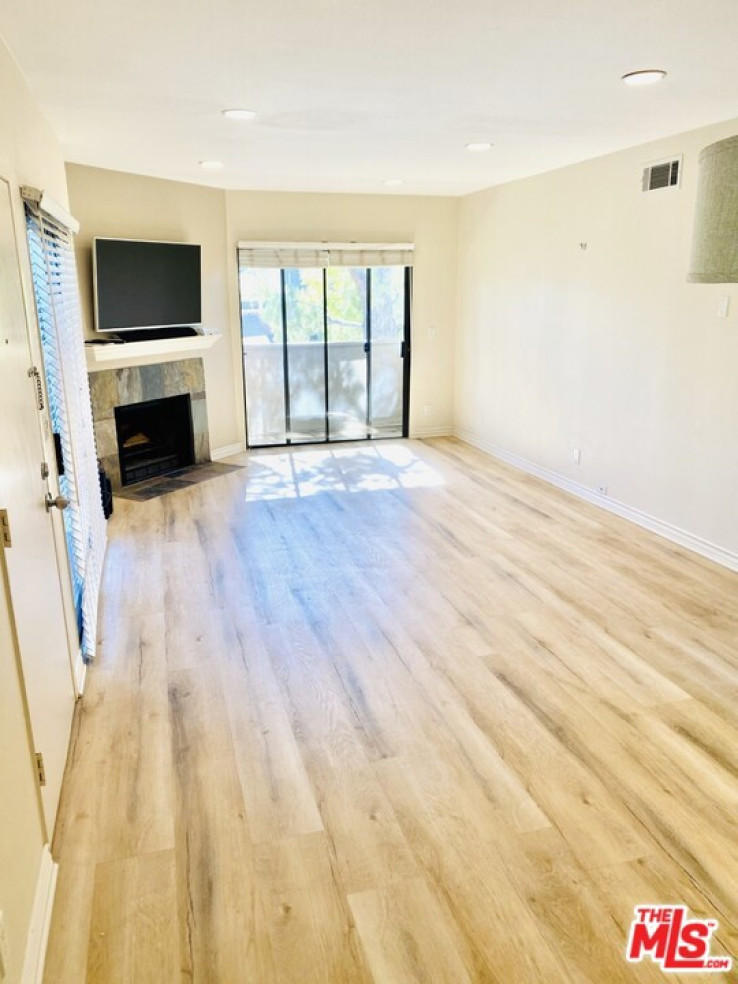 Residential Lease in Westwood - Century City