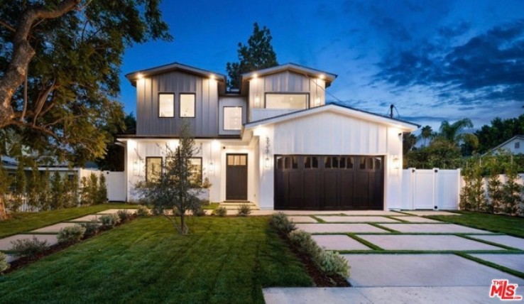 Residential Lease in Encino