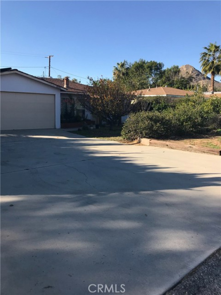 3 Bed Home to Rent in Riverside, California