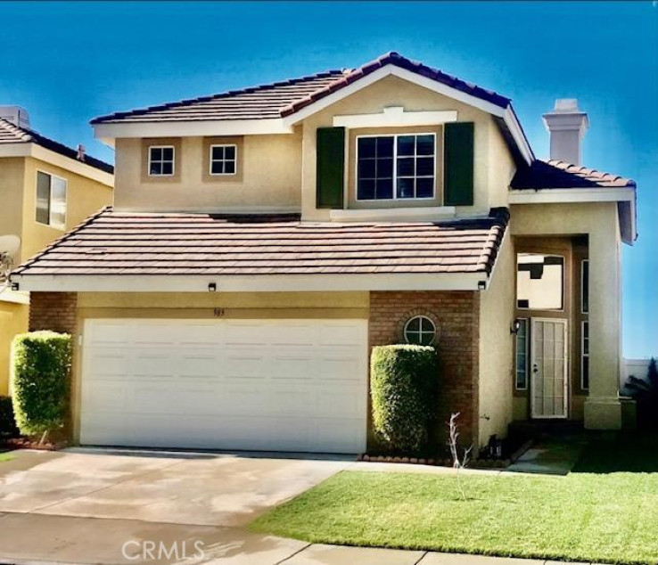 4 Bed Home to Rent in Anaheim Hills, California