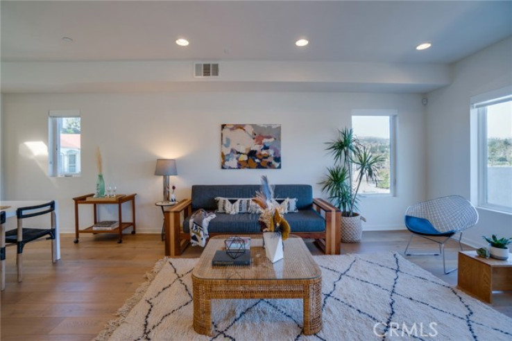 3 Bed Home for Sale in Los Angeles, California